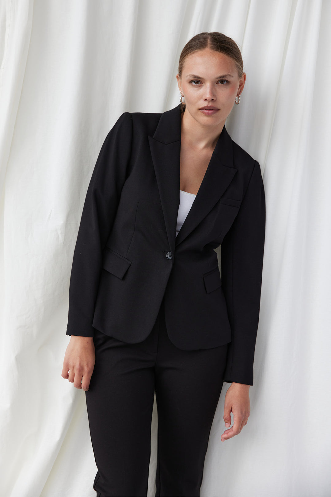 PBO Joy Bani blazer BLAZERJACKETS Sort