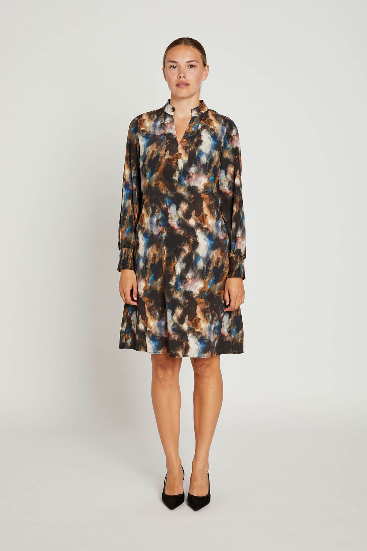 Robe Philosophy Blues En Soie Doublée - Taille 42, Noir, Manches Courtes, Style Casual Avec Motifs Chat Et Fleurs