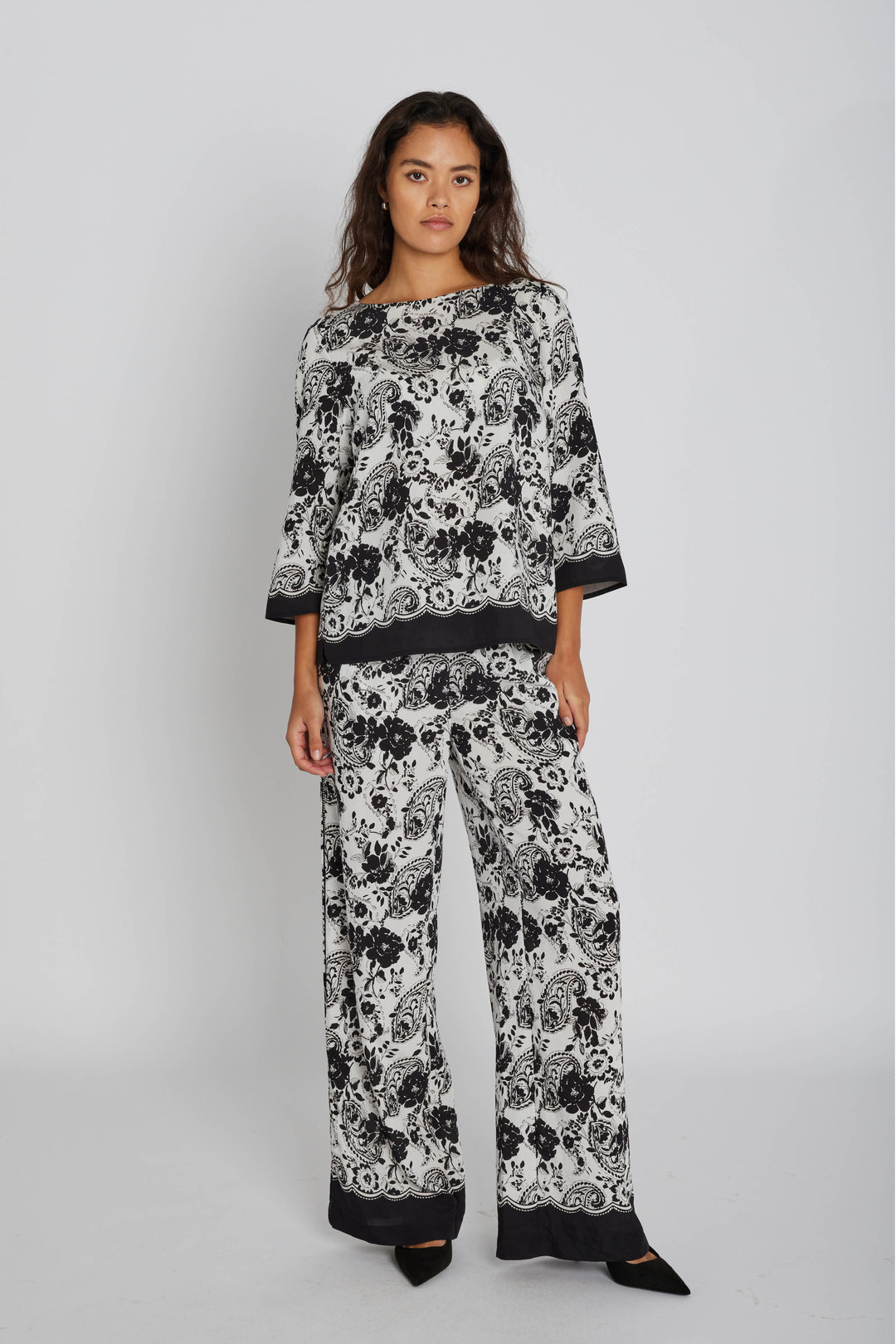PBO PBOMono bukser TROUSERS 818 Paisley