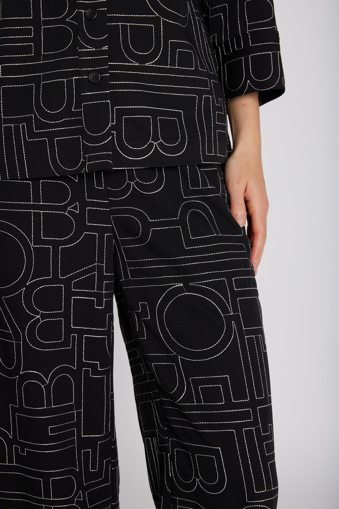 PBO PBOMono bukser TROUSERS Sort