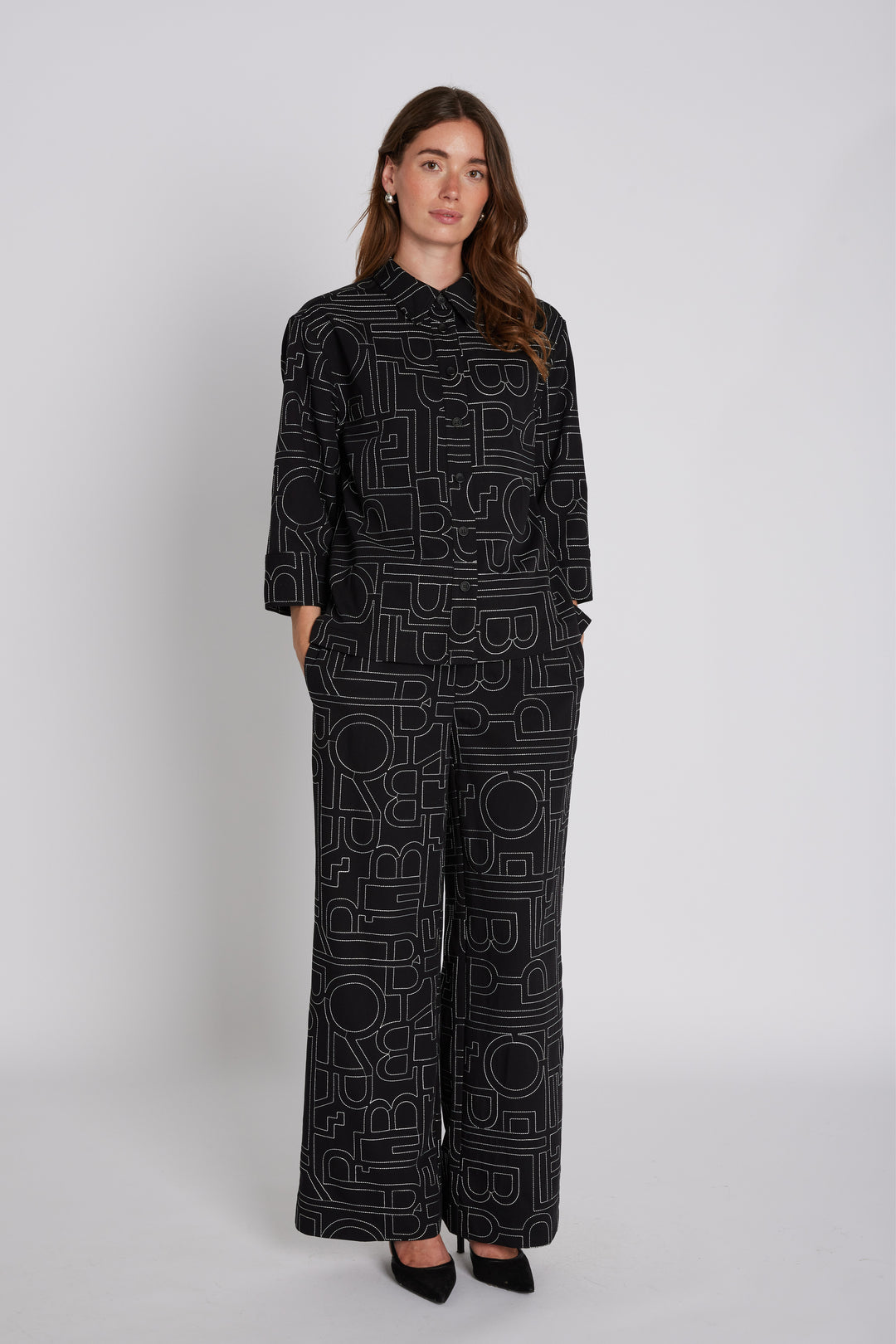 PBO PBOMono bukser TROUSERS Sort