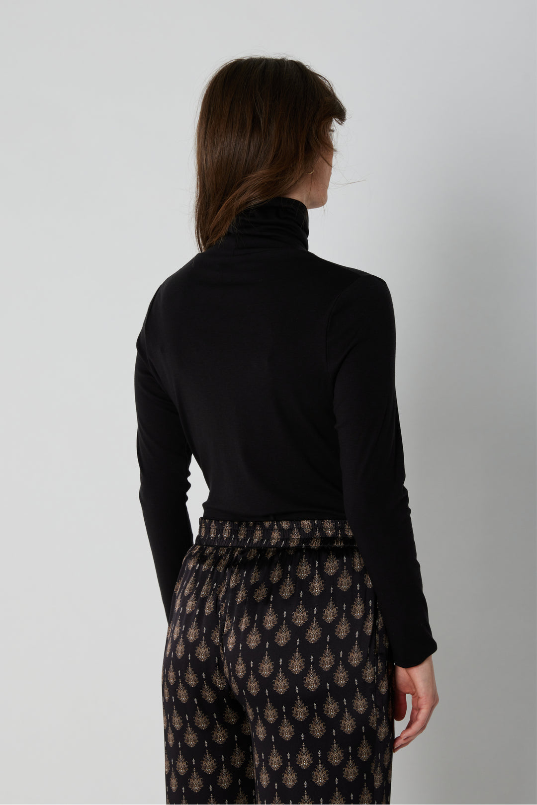 PBO PBOSeta jerseybluse med rullekrave BLOUSE Sort
